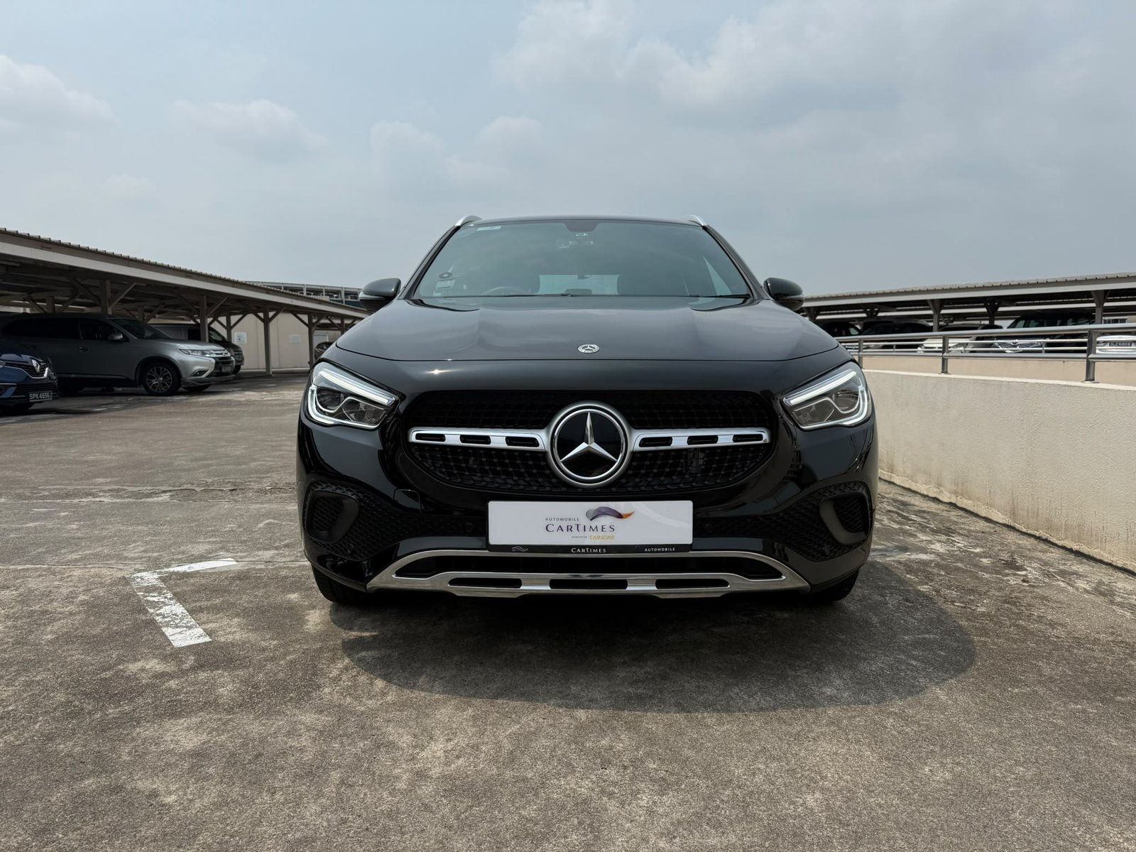 Mercedes-Benz GLA180 Progressive photo 3